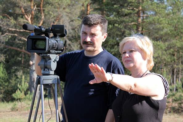 Кинооператор Михаил Макаров и режиссер Марина Барышева на съемках фильма  «Сказ о Белоозере» (2012 год).