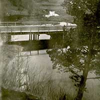 Старый мост через речку Боровка. Дата съемки: 1960-гг.