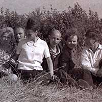 Н. М. Рубцов с друзьями на отдыхе в Парке Мира