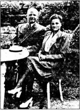 Конев на отдыхе с женой Антониной Васильевной. 1946 г.