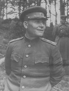 В 1944 году мечта Конева, начинавшего службу солдатом, исполнилась – он с тал маршалом