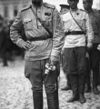 Командир 1-го армейского корпуса Добровольческой армии ВСЮР генерал А.П. Кутепов в освобожденном его частями Харькове, июнь 1919 г.