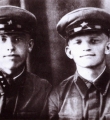 А. Панкратов (справа) в полковой школе младших командиров