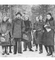 А. П. Шенников на экскурсии со студентами университета. 1949 г. Источник: http://simbir-flora.narod.ru