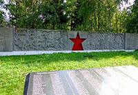 Памятник «Скорбящая мать». Воинам, погибшим в годы Великой Отечественной войны 1941-1945 гг., г. Сокол. Плиты