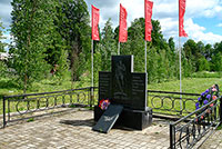 Памятник погибшим землякам, с. Любомирово.
