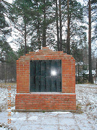 Памятник «Скорбящая мать», д. Куколовская.